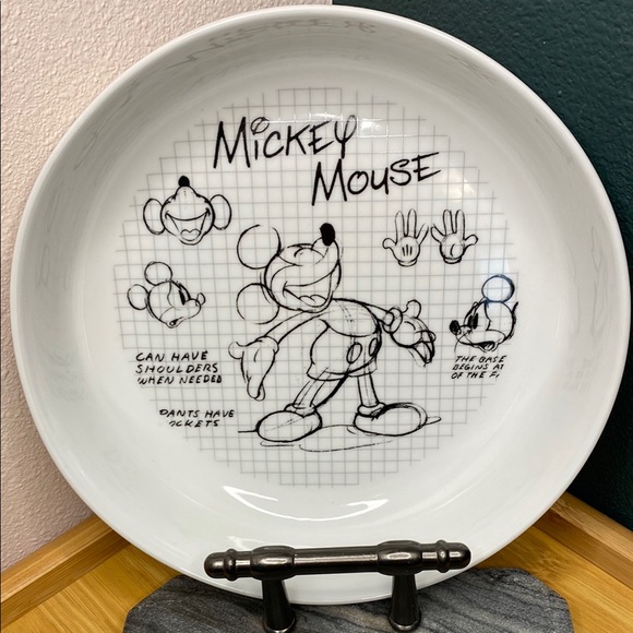 Disney Sketchbook Mickey Mouse Pasta Bowl - Picture 1 of 8